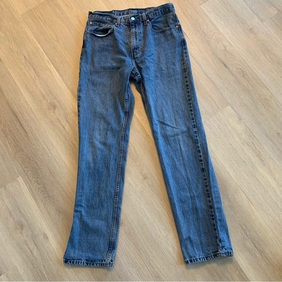 Levi's Other - Levi’s mid rise straight leg Jean 34x33 medium wash